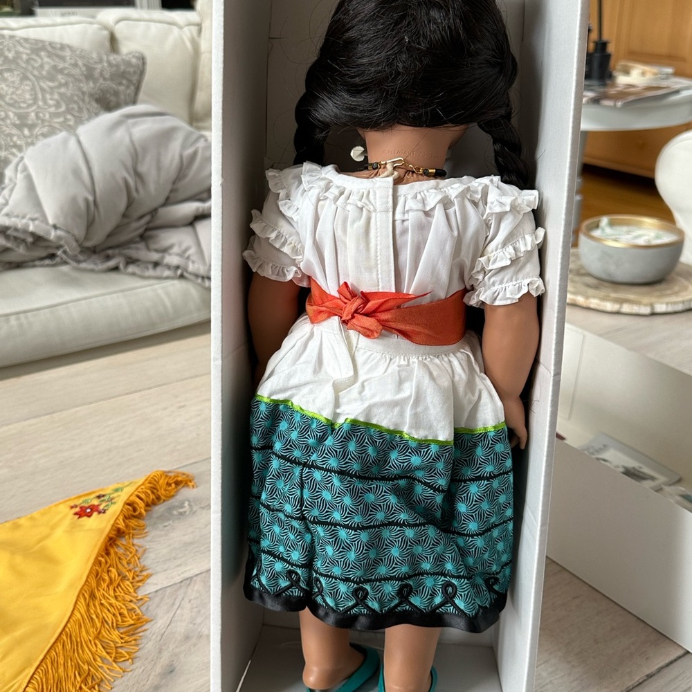 American Girl Pleasant Company vintage Josefina Montoya Doll and 2 outfits/ 1997 - Picture 3 of 13